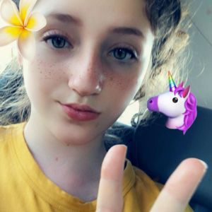 Meet your Posher, Cecilia